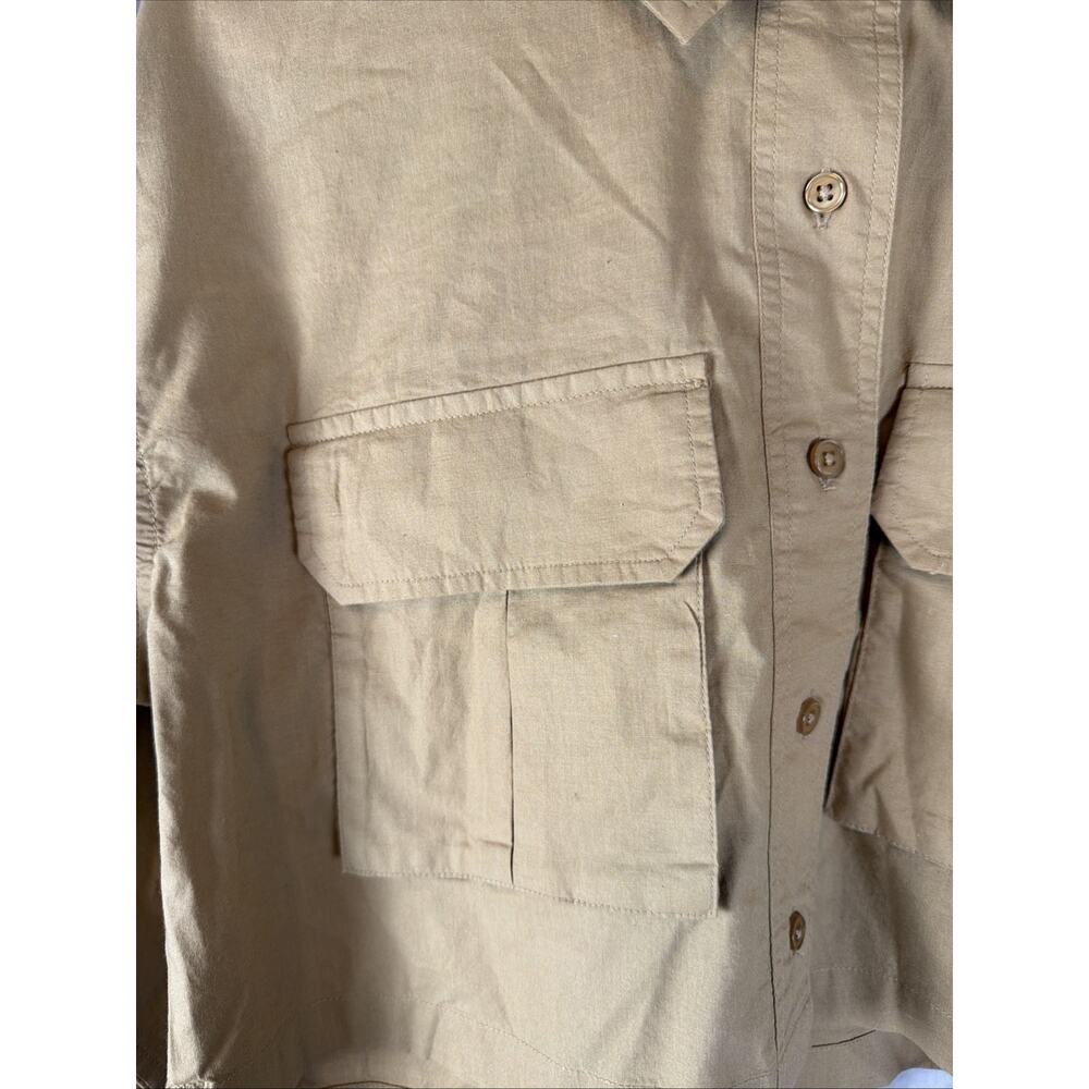 Steve Madden Short Boxy Poplin Shirt Sz XS Button Up Utility Elevated Basic NWT - Picture 3 of 7